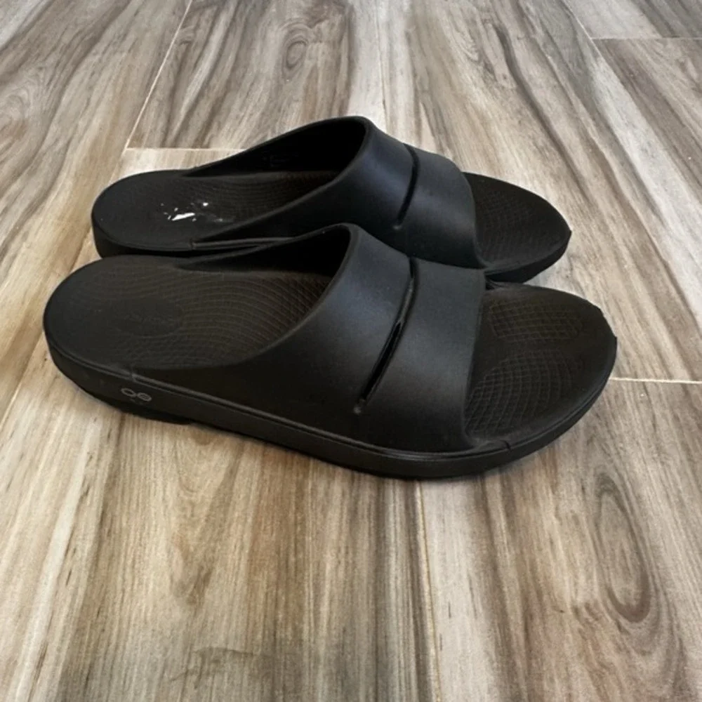 Oofos Ooahh Sandals Men's 13 Recovery Slip On Slide Black Travel‎ Comfort Summer